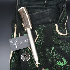 Lederhosen Flachmann Hirschhorn. Geschenk für Jäger HornWerk