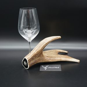 Geweih Weinbar als perfektes Geschenk für Jäger aus Hirschhorn by HornWerk