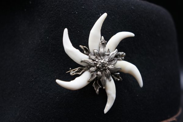 Hutschmuck 6 Fuchshaken – Bild 4