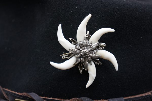 Hutschmuck 6 Fuchshaken – Bild 3