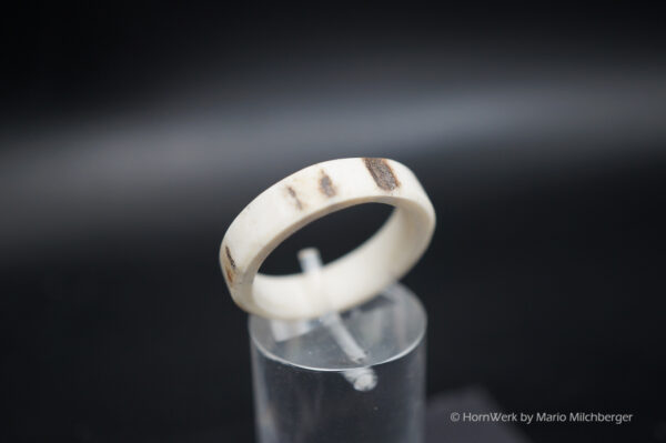 Ring Hirschhorn 18mm